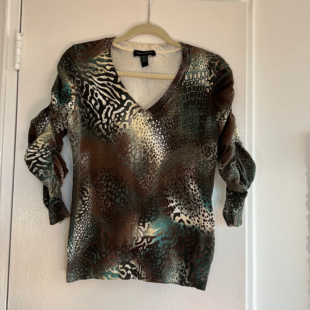 Three quarter gathered sleeve v neck cotton mix sweater